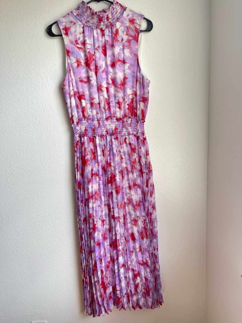 Calvin Klein Lavender Floral Pleated Midi Dress with Red Accents Size 10/12 NWOT - Picture 7 of 14